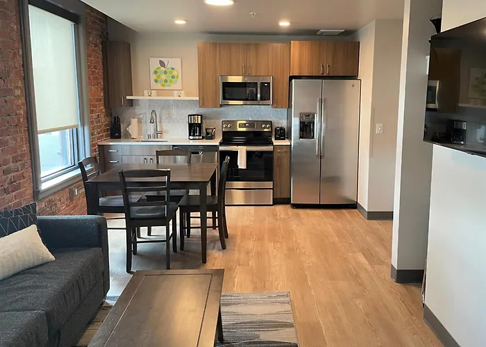 Riverfront Park Travel Apartments